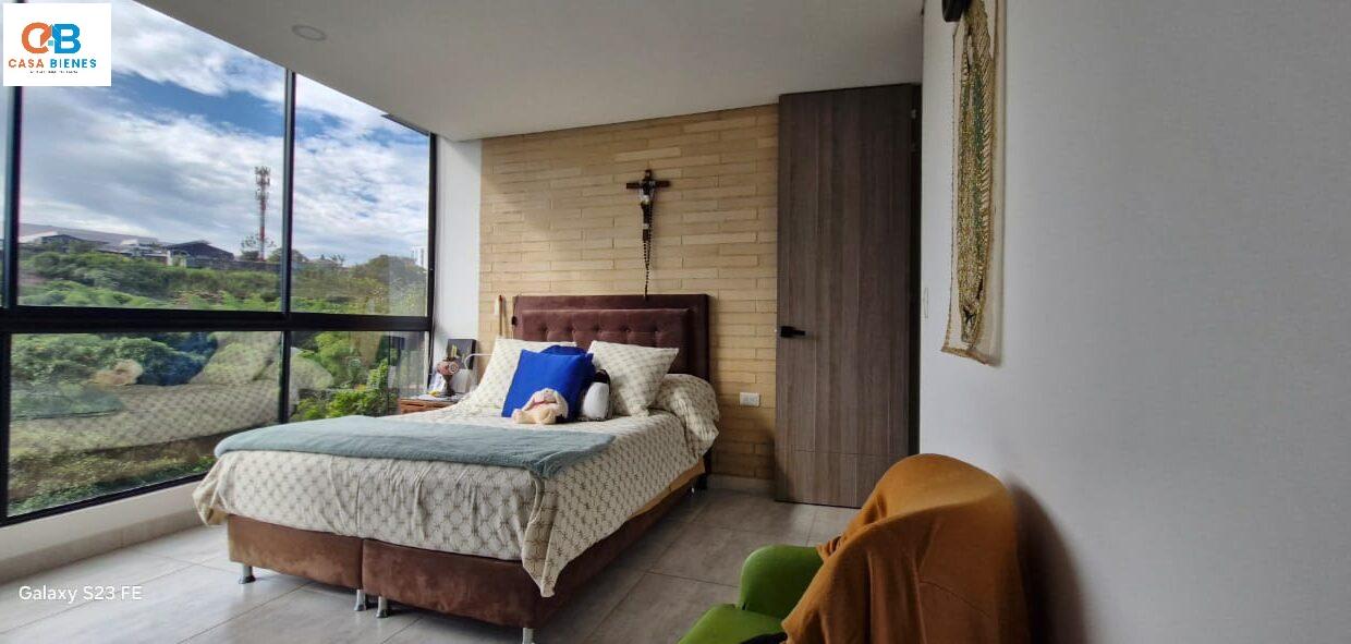 WhatsApp Image 2025-09-28 at 10.05.49 PM